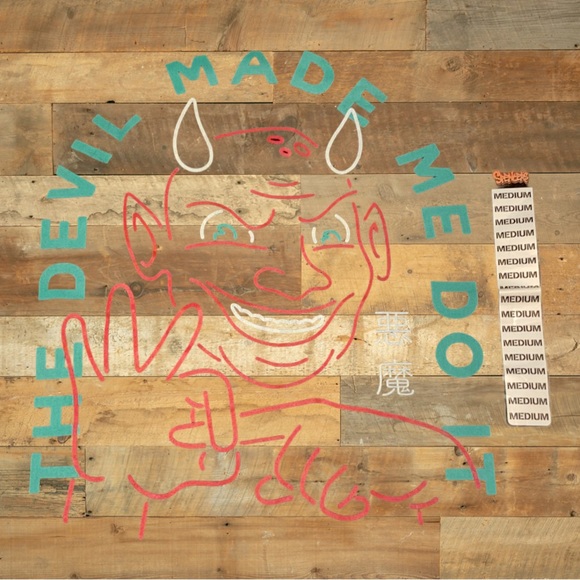 Spencer’s Neon Sign Funny The Devil Made Me Do It Halloween Horror Shirt - Picture 2 of 5